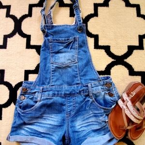 Rue 21 overall shorts